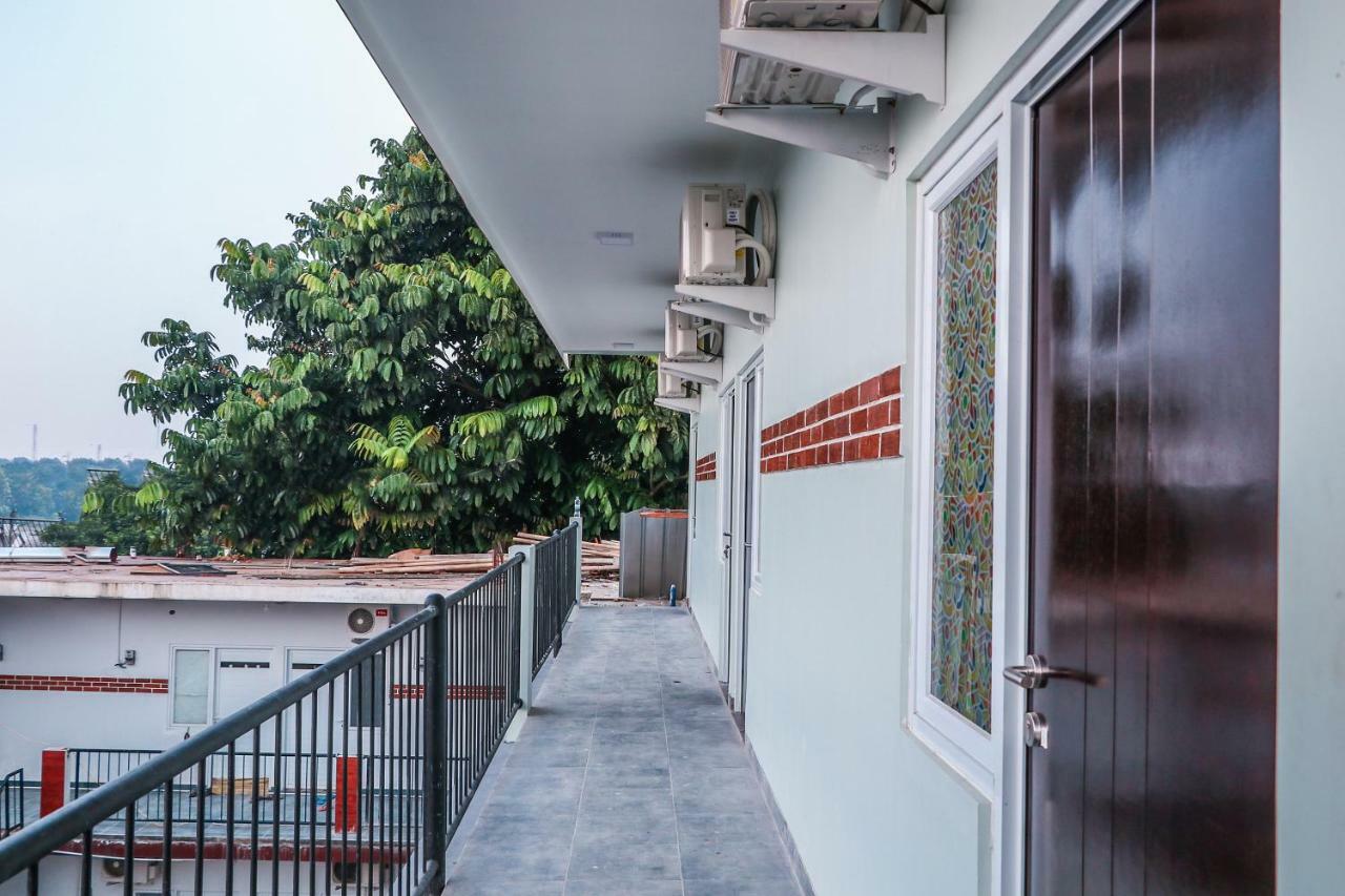 Oyo 488 Tekno Residence South Tangerang Exterior foto